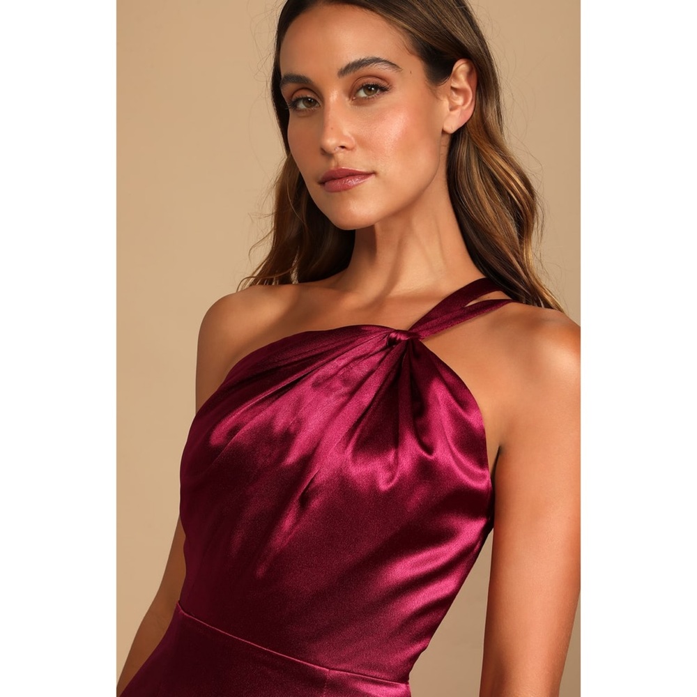 New Lulus Devotion to Love Wine Satin One-Shoulder Maxi Dress Size XS - Picture 4 of 10